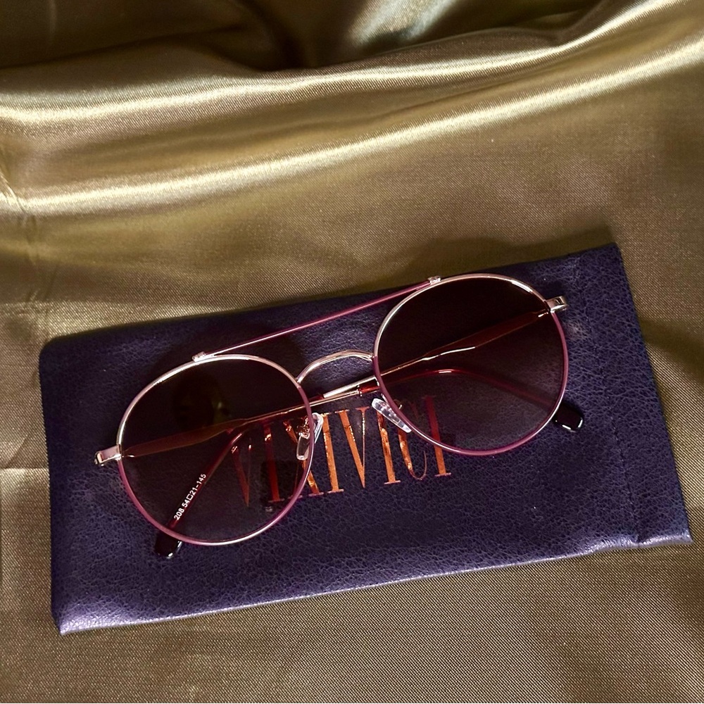 Round frame sunglasses